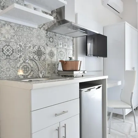 Ilion Luxury & * אספרובלטה